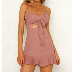 Hello Molly mauve tie front dress. NWT. U.S. small